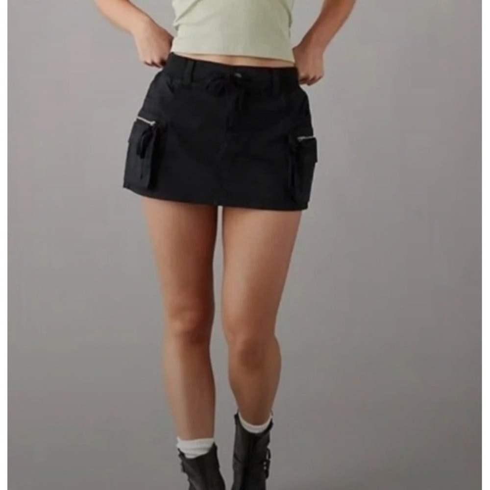 American Eagle Women's Size 000 Mini Cargo Skort Skirt Shorts Black Zipper